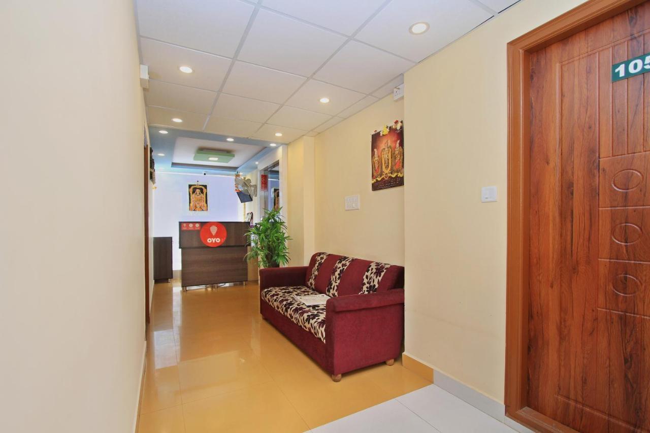 Hotel Oyo 10291 Sri Venkatadri Residency 3*