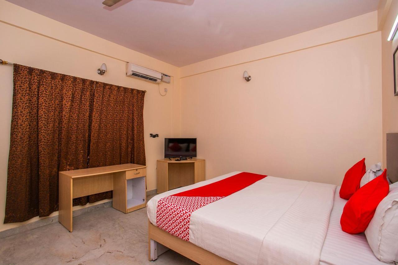 Capital O 5379 The Roy Grand Hotel 3*