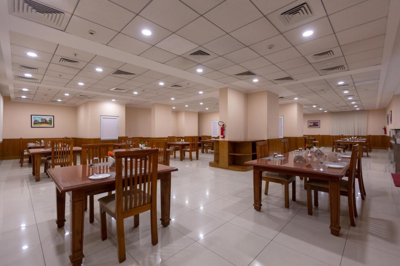 Hotel Kstdc Kumarakrupa Bangalore