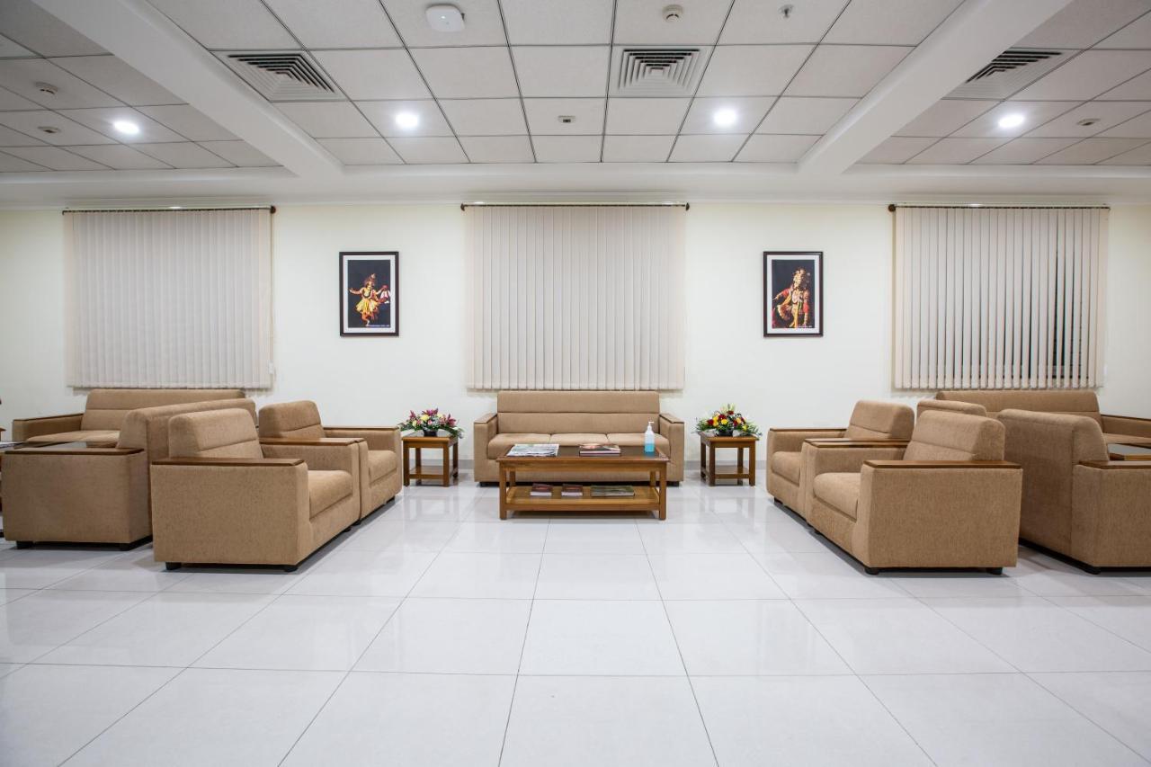 Kstdc Kumarakrupa 4* Bangalore
