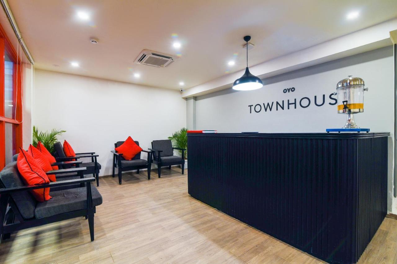 Oyo Townhouse 255 Indiranagar Double Road 3* Bangalore