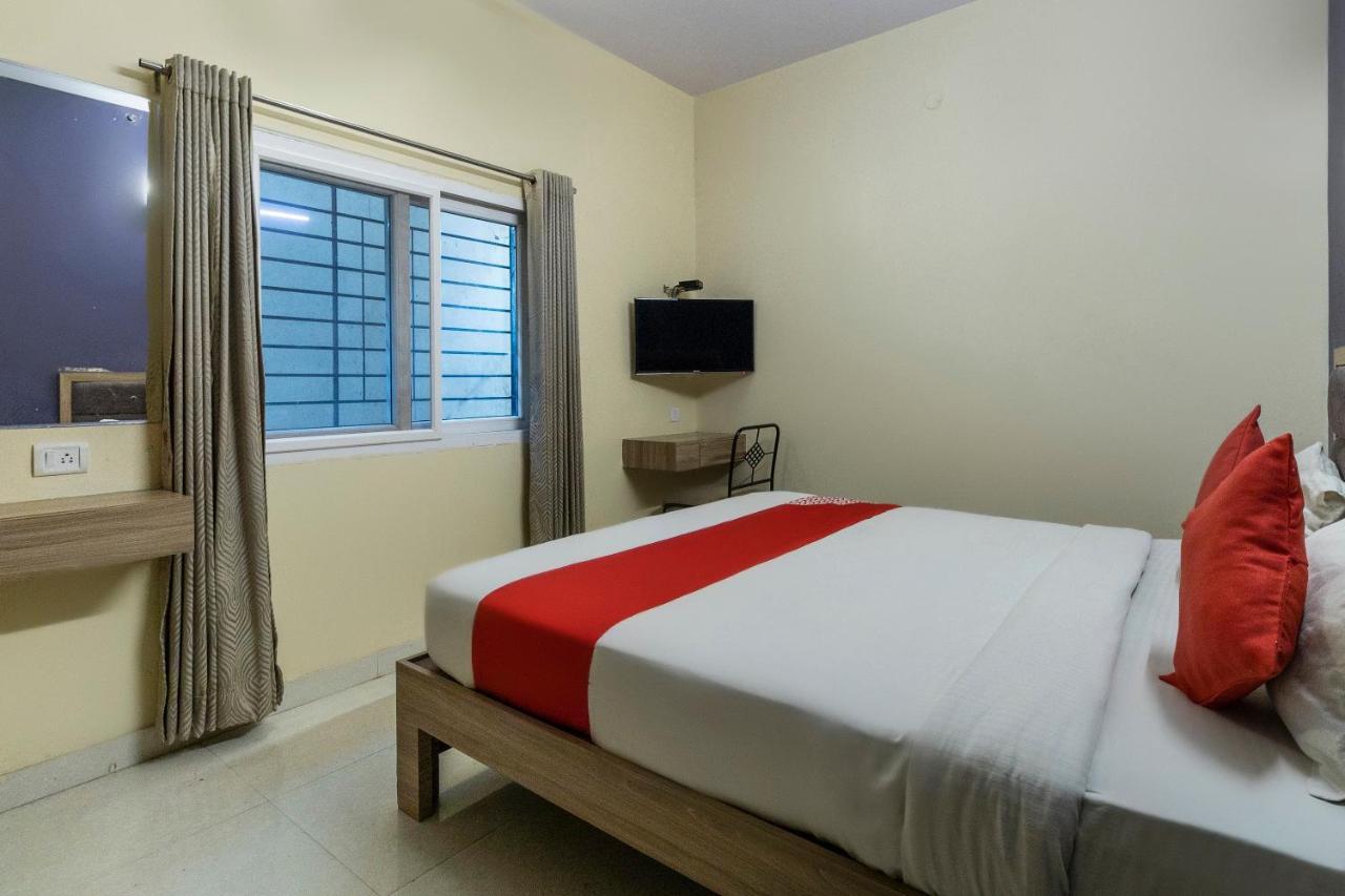 Hotel O Golden Near Cubbon Park Bangalore
