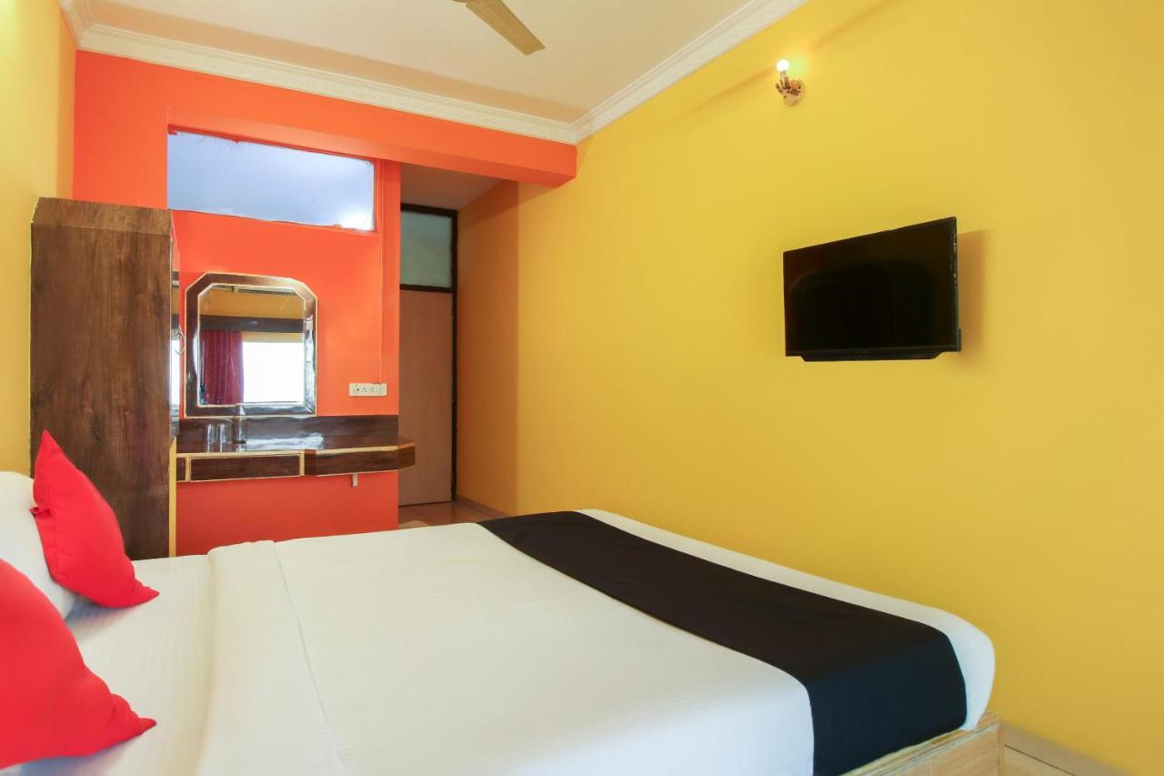 Hotel Capital O 71729 Lucky Bangalore