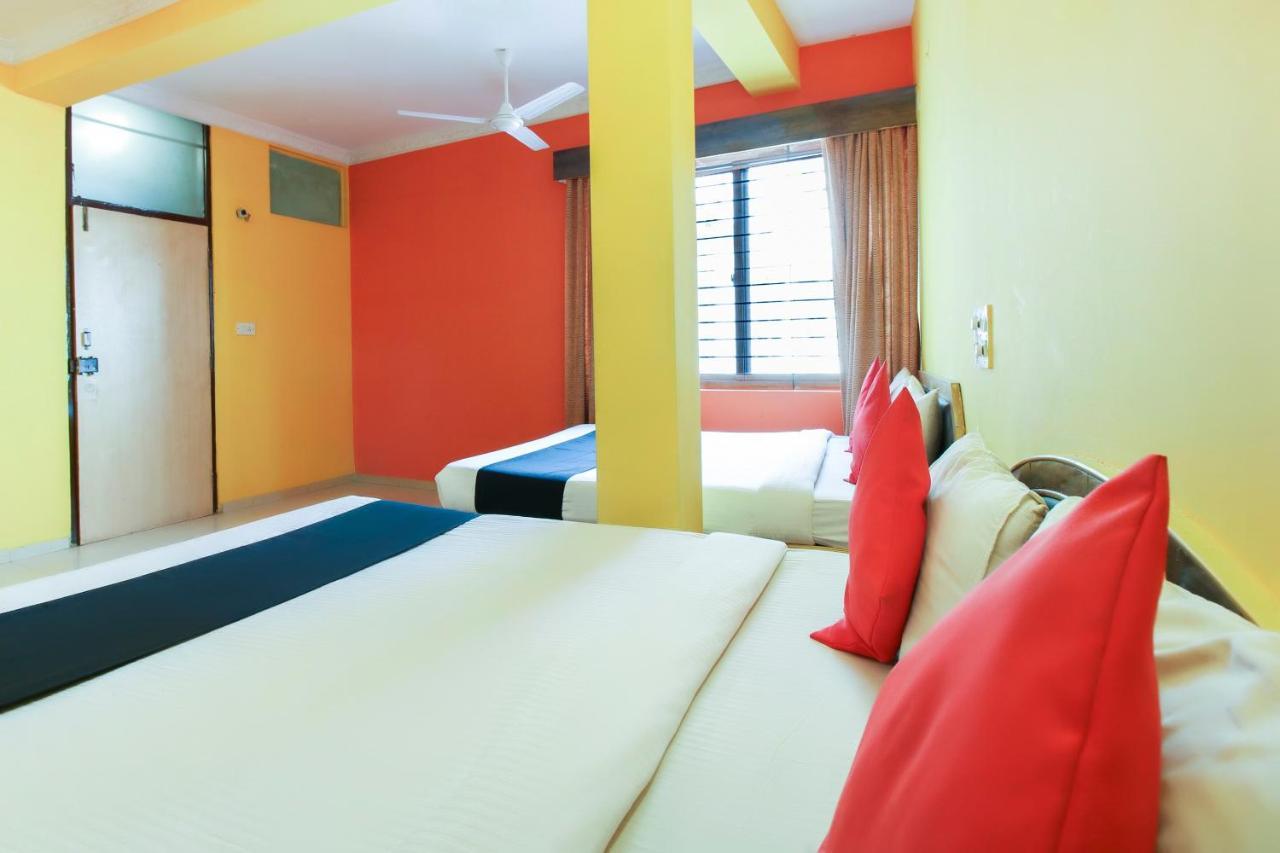 Capital O 71729 Lucky Hotel Bangalore