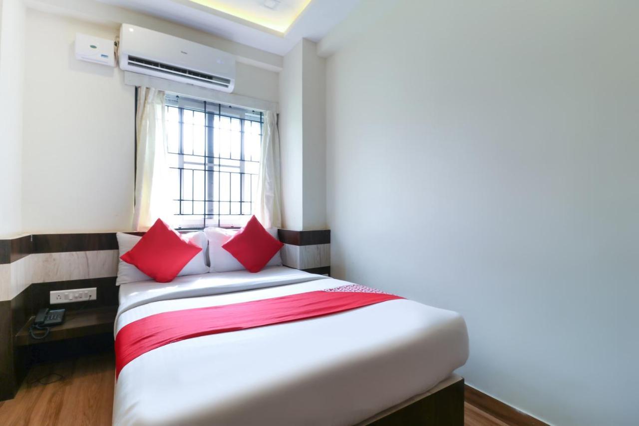Oyo 36197 Royal Wood Hotel Bangalore
