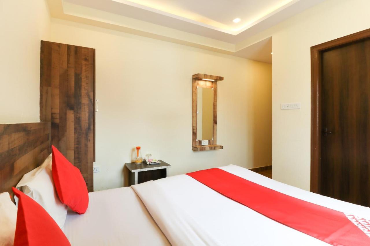 Oyo 36197 Royal Wood Bangalore