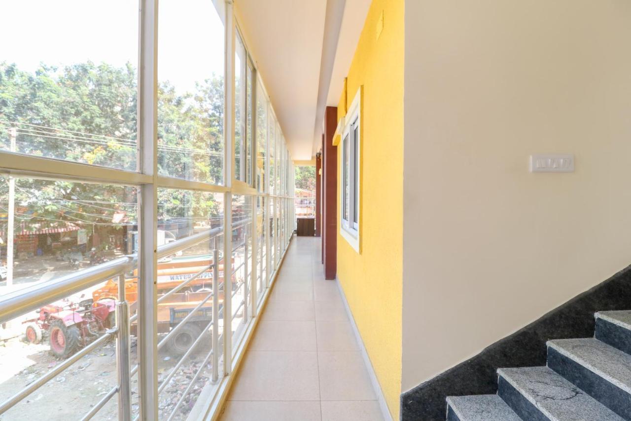 Hotel Oyo 36197 Royal Wood