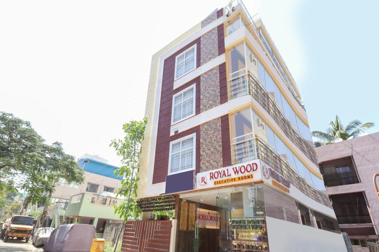 Oyo 36197 Royal Wood 3*