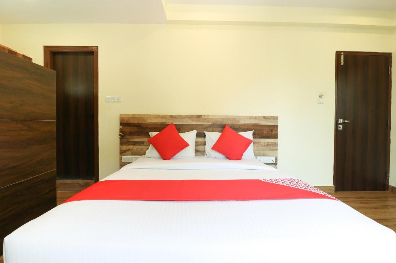 Oyo 36197 Royal Wood 3* Bangalore