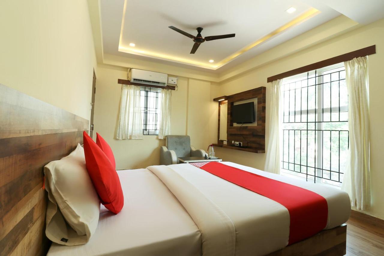 Oyo 36197 Royal Wood 3* Bangalore
