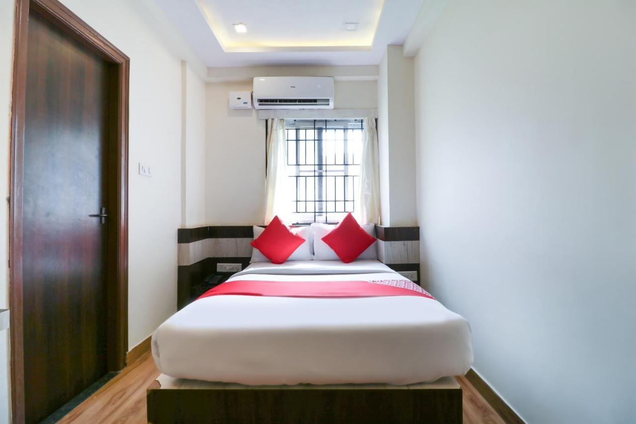 Oyo 36197 Royal Wood Hotel 3*