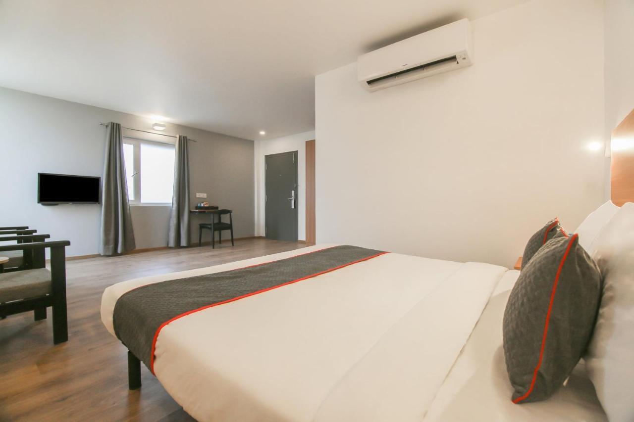 Oyo Townhouse 098 Manyata Gate No 5 Hotel 4*