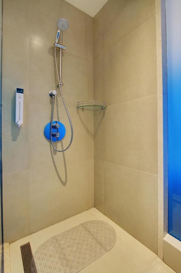 Hotel Racecourse By Ihg 5*