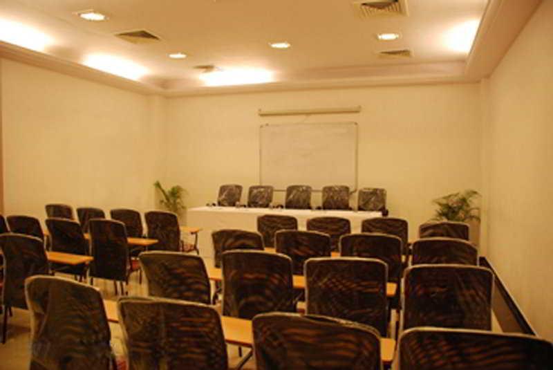 Pensão Oyo 15781 Shree Adiga Residency