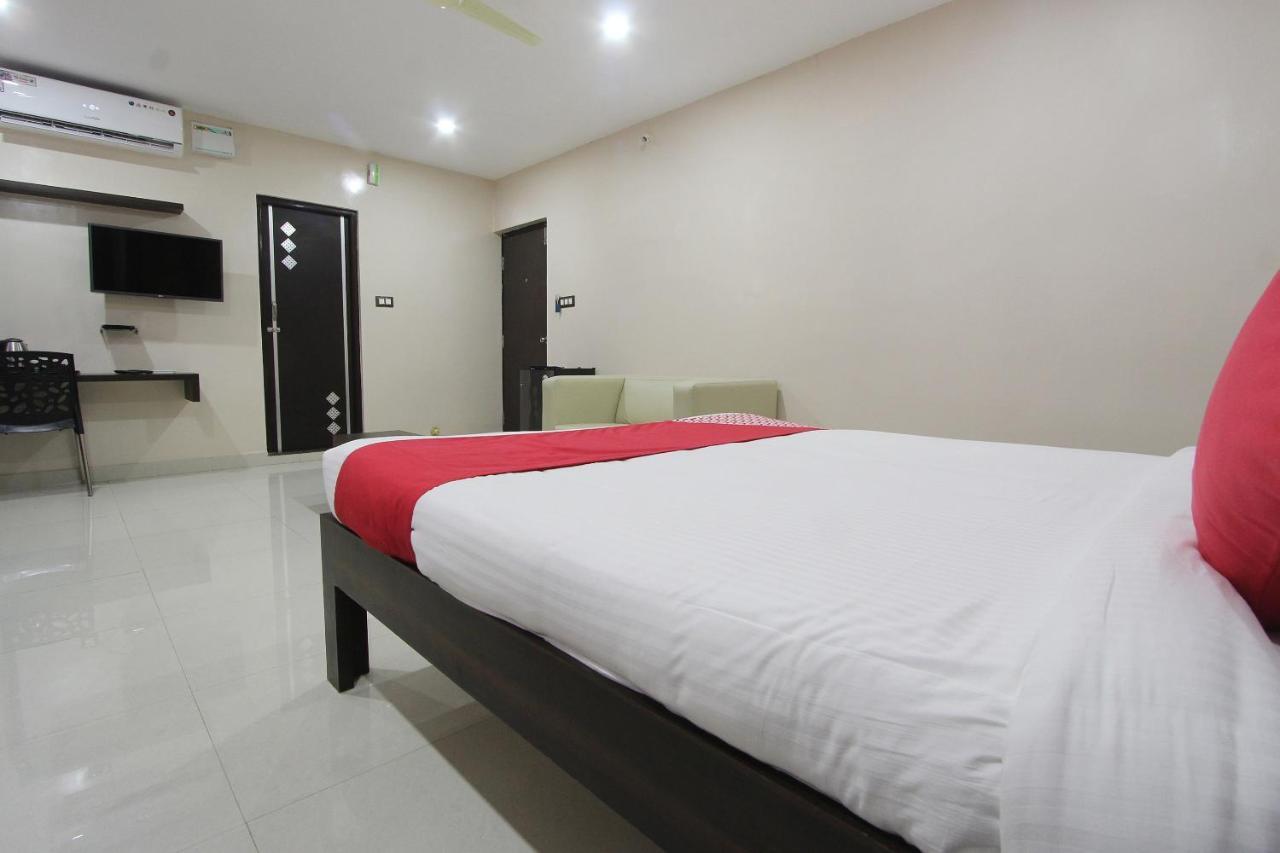 Capital O 70534 Habitat And 3*