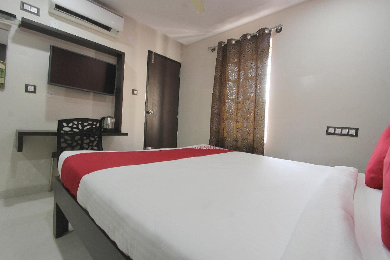 Capital O 70534 Habitat And 3*