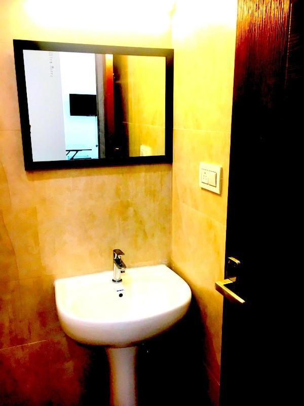 Bed & Breakfast Suyash Pg - Melange Bangalore