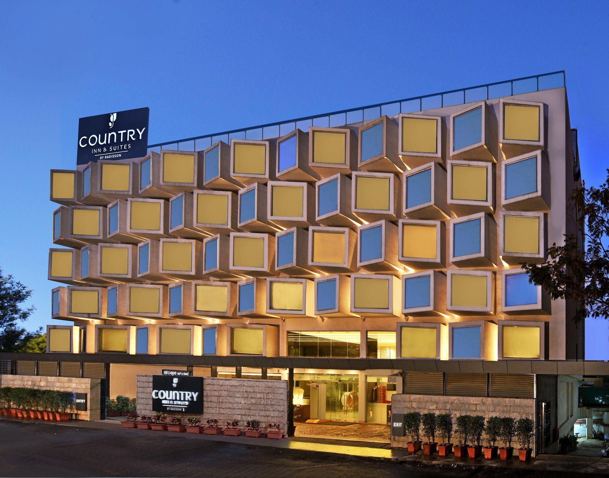 Country & By Radisson, Hebbal Road Hotel 4*
