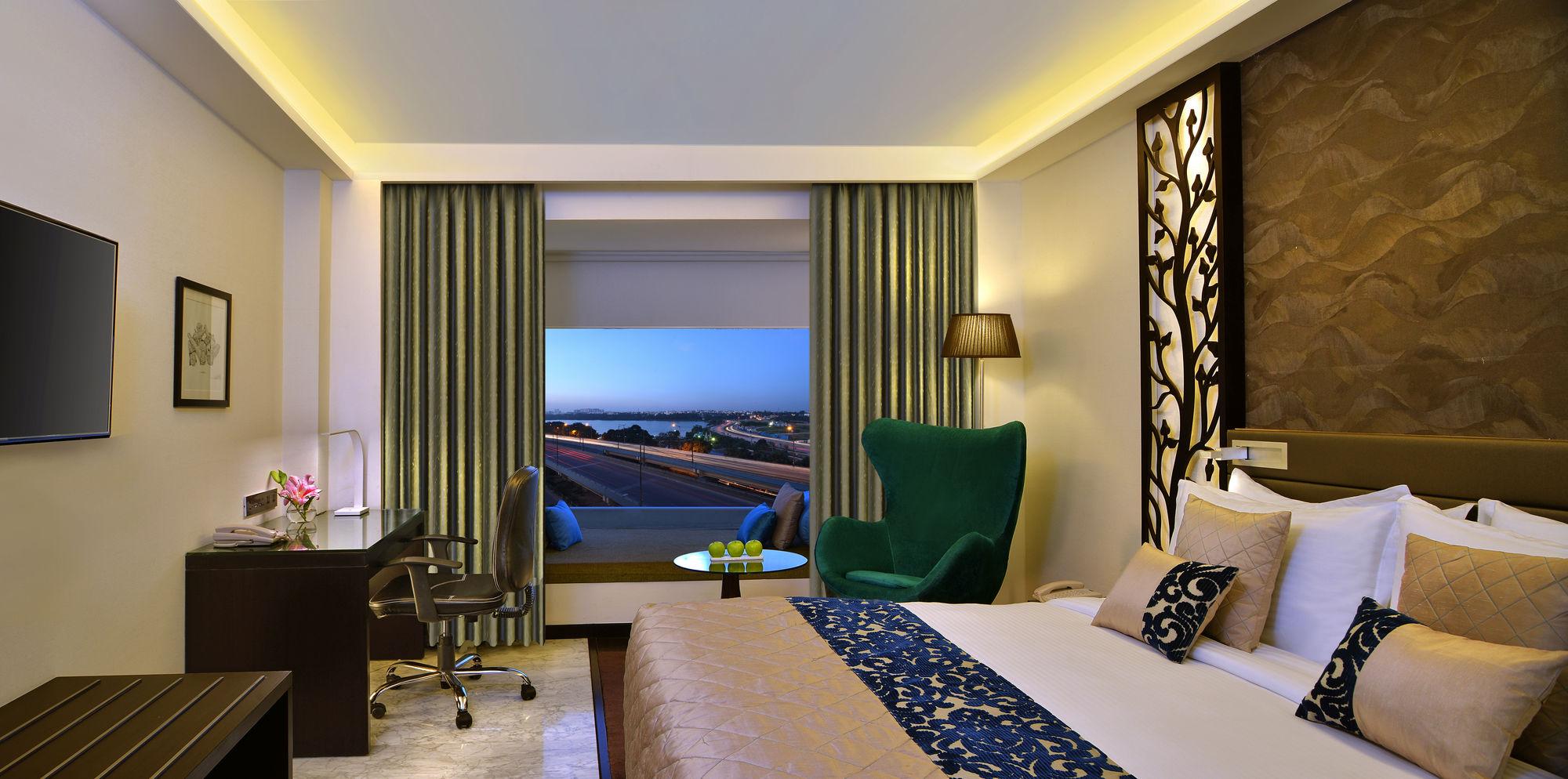 Country & By Radisson, Hebbal Road 4* Bangalore