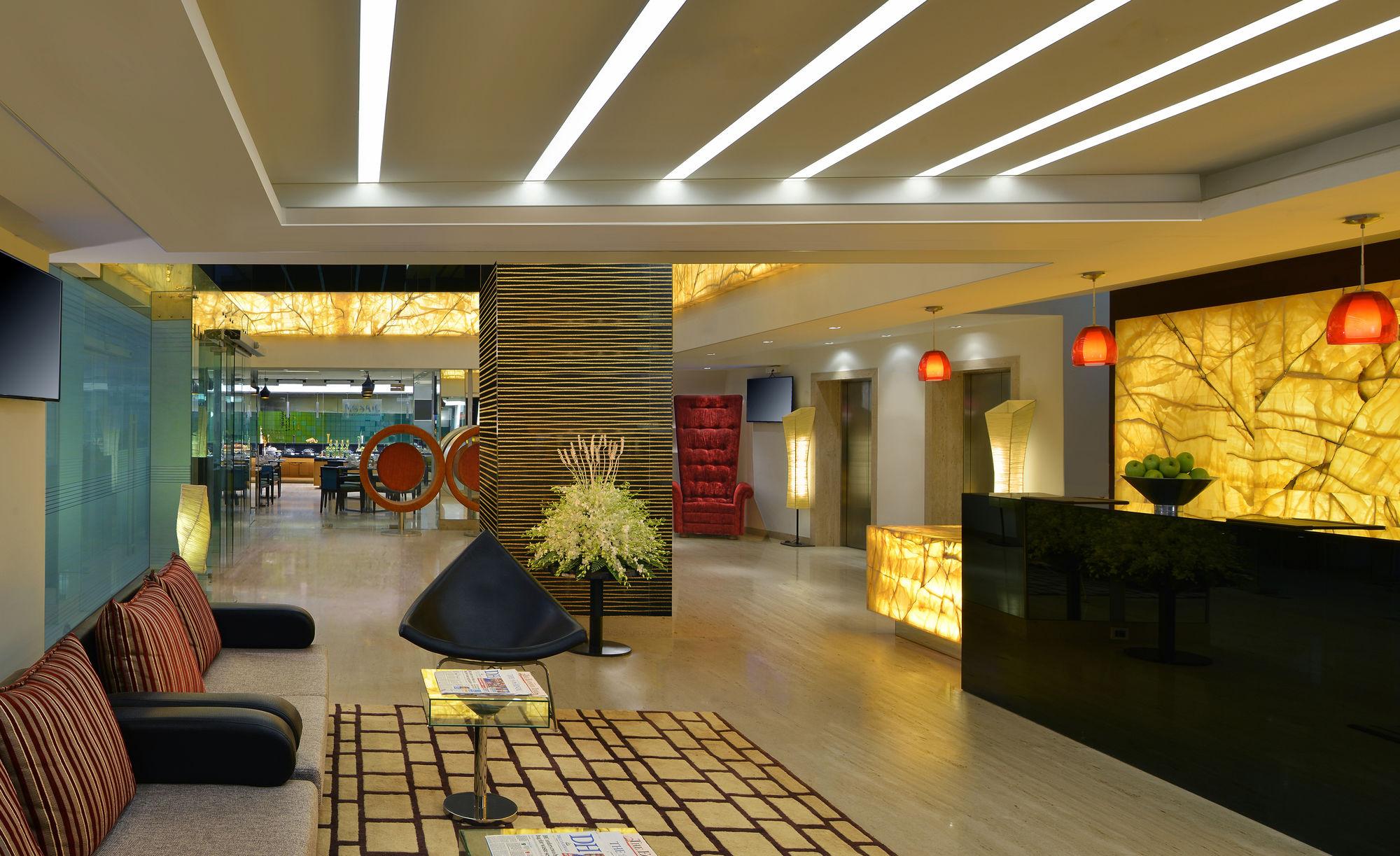 Hotel Country & By Radisson, Hebbal Road 4*