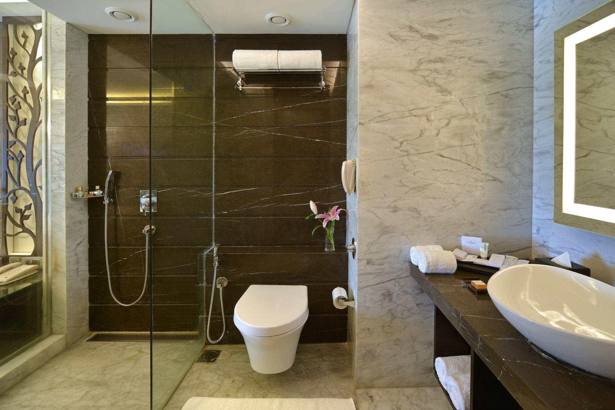Country & By Radisson, Hebbal Road Hotel 4*