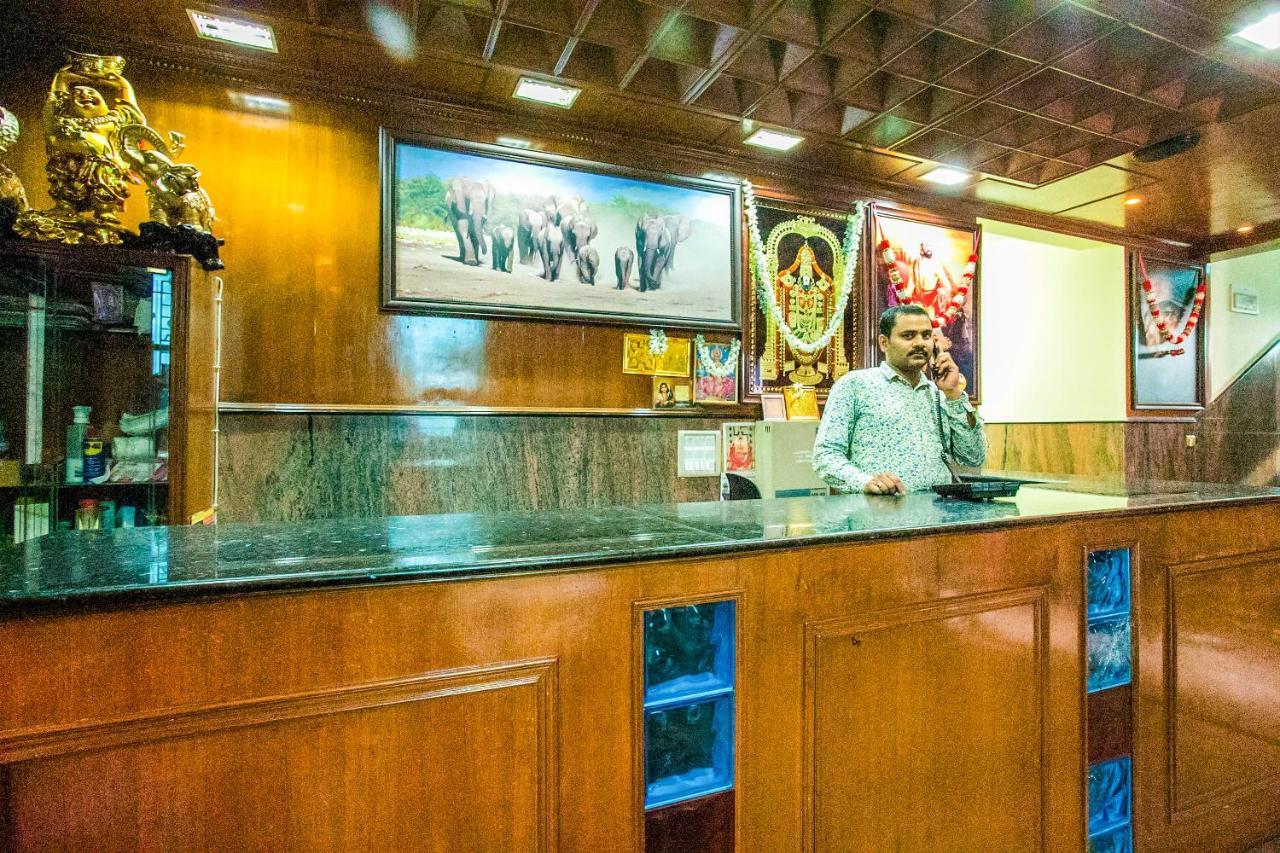 Priyanka Residency Hotel 3*