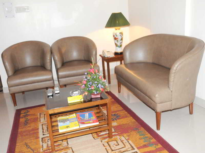 Upar Indiranagar Hotel 3*
