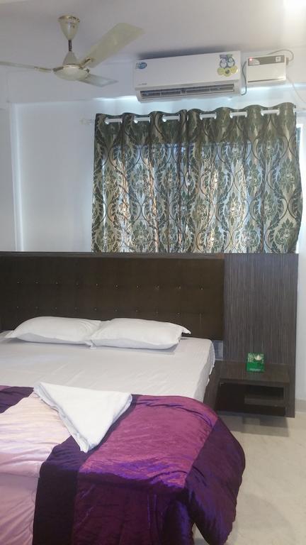 Capital 3*