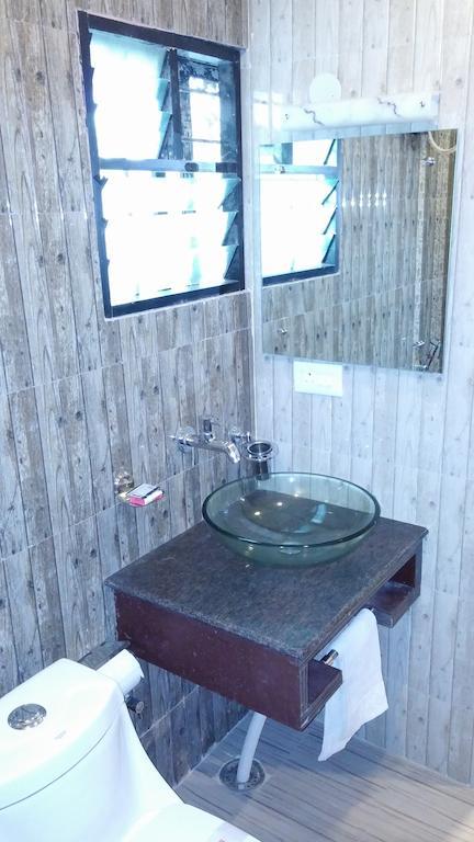 Capital Hotel 3*