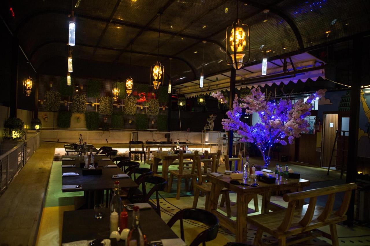 Capital O 36137 Vihaari 24 Business Hotel