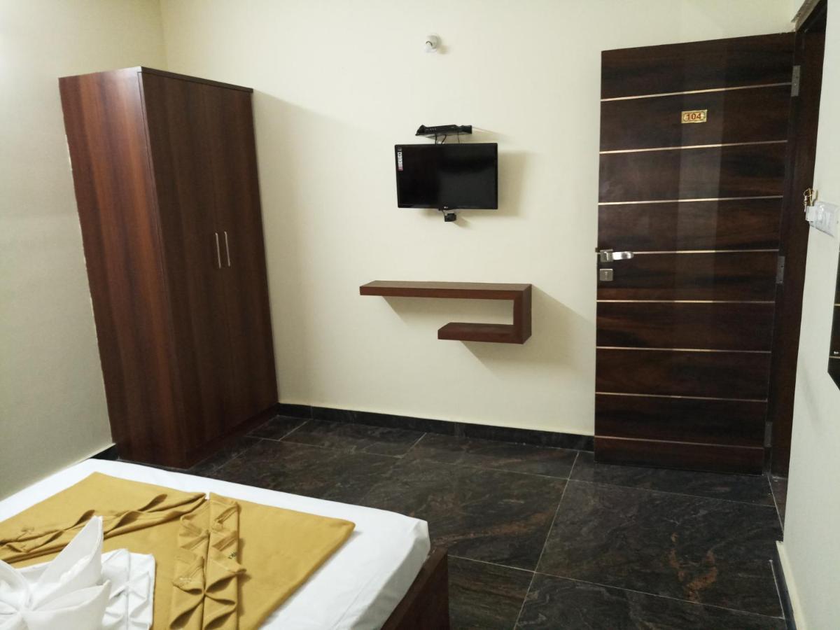 Sahara Hotel