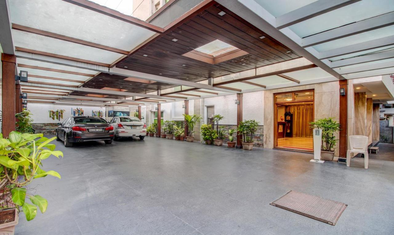 Hotel Treebo The Sai Leela R T Nagar