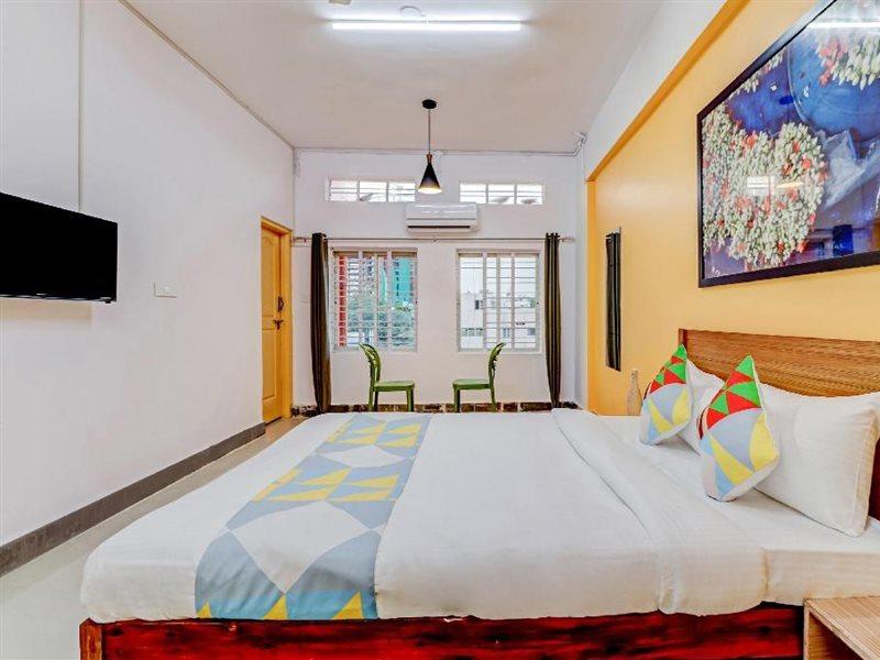 Oyo 79879 Elite Jp Nagar