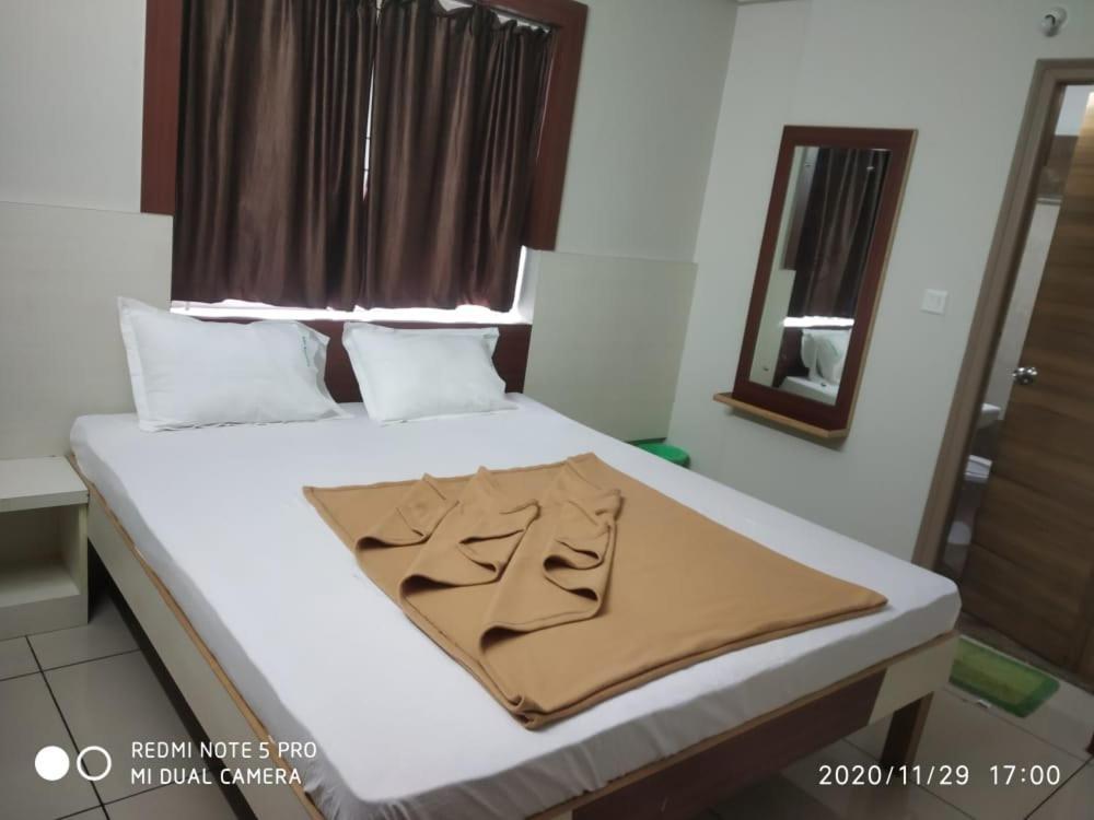 Sahara Hotel