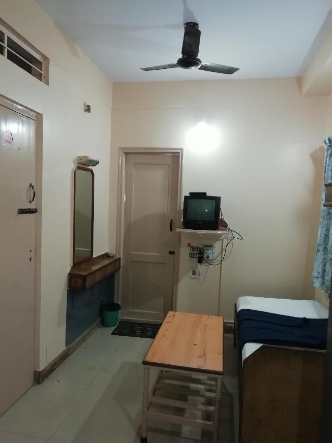 Shabari Gate Hotel 2*