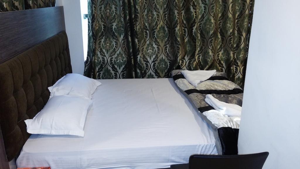 Hotel Capital
