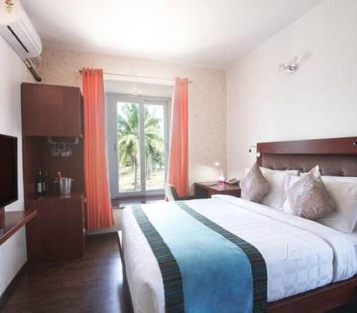 Avi Fortune - Near International Airport