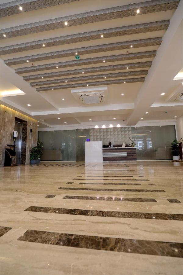 Foxglove International Hotel 3*