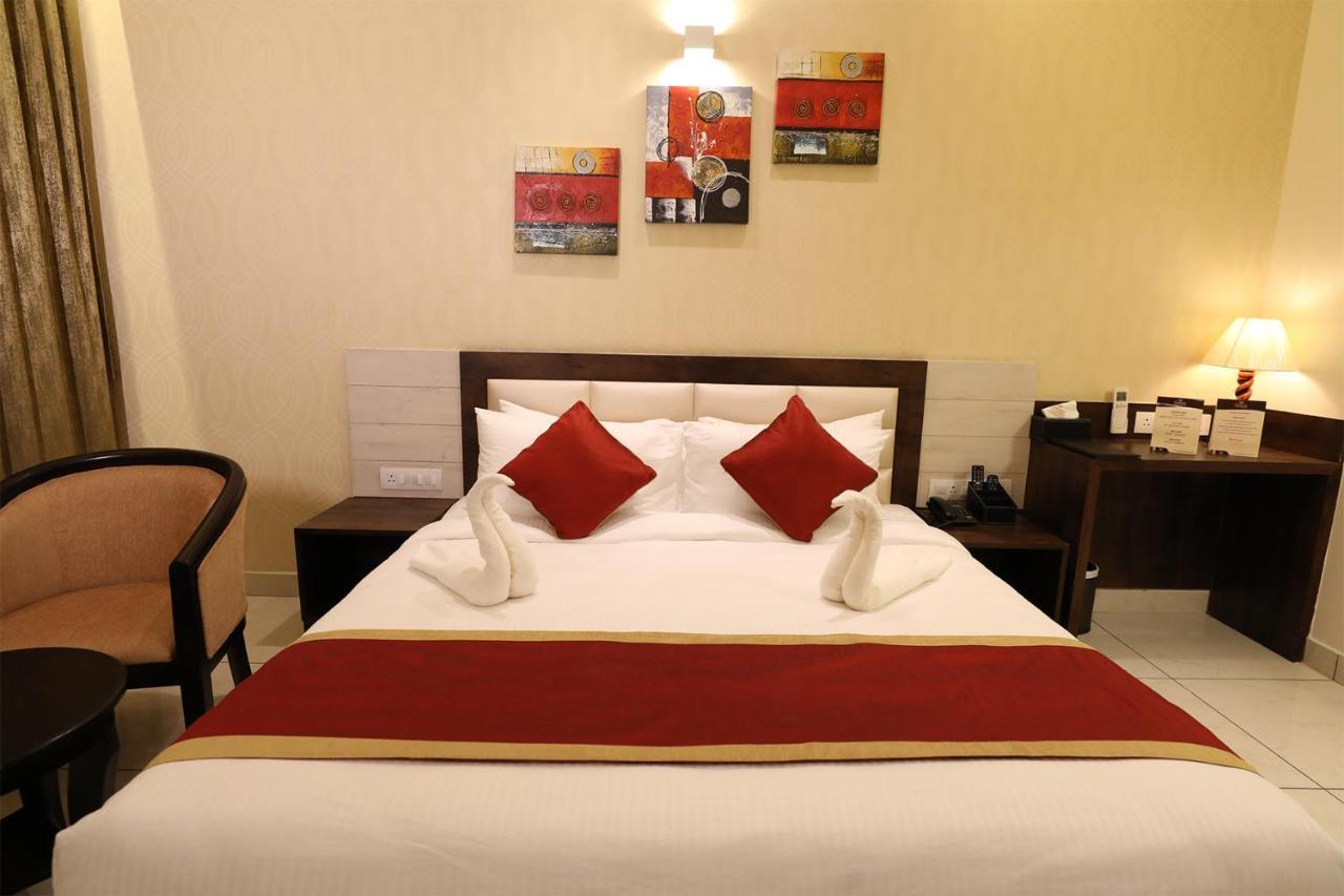 Foxglove International Hotel