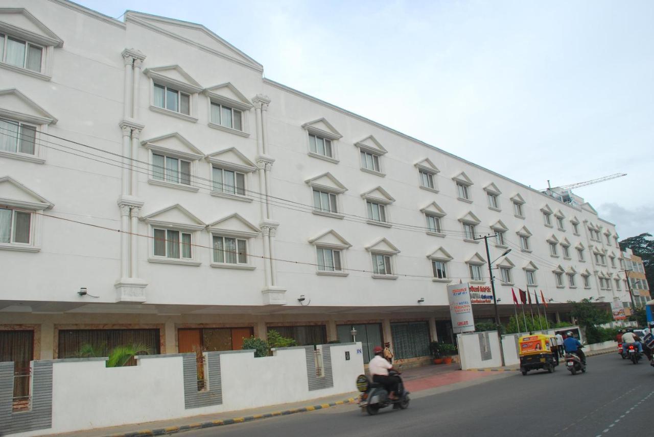 Hotel Parijatha Gateway 3*