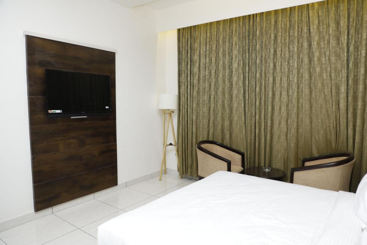 Hotel Foxglove International 3*
