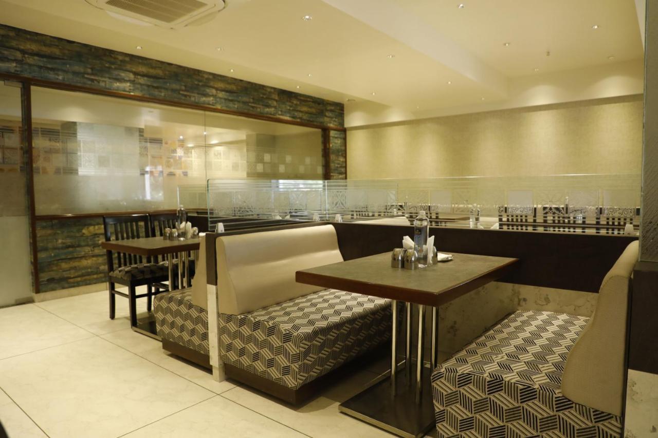 Foxglove International Hotel