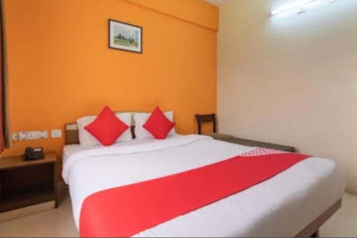 Hotel Raj Residency 2*