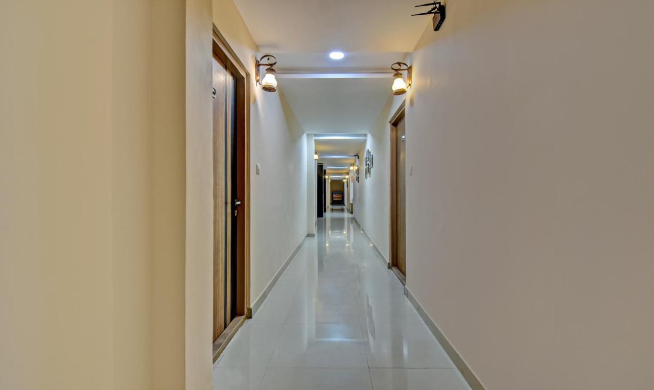 Treebo Trend Apple Tree & Suites Hotel