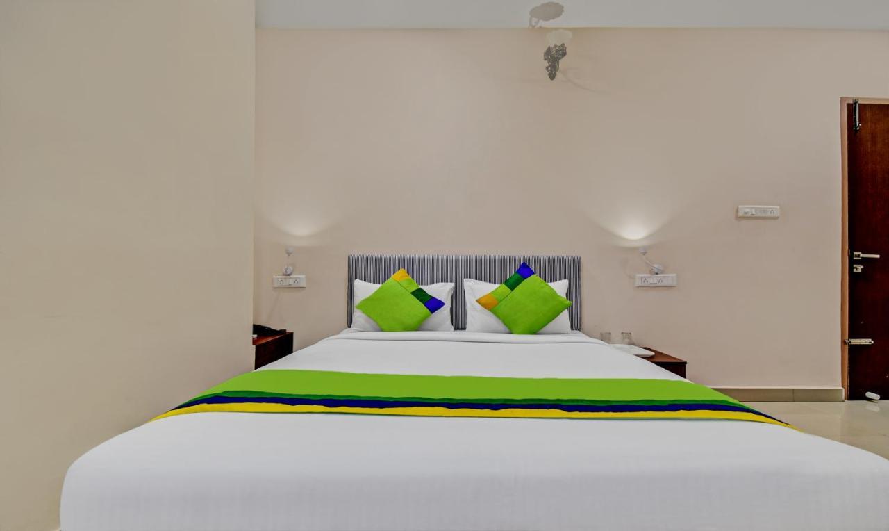Hotel Treebo Trend Apple Tree & Suites 3*