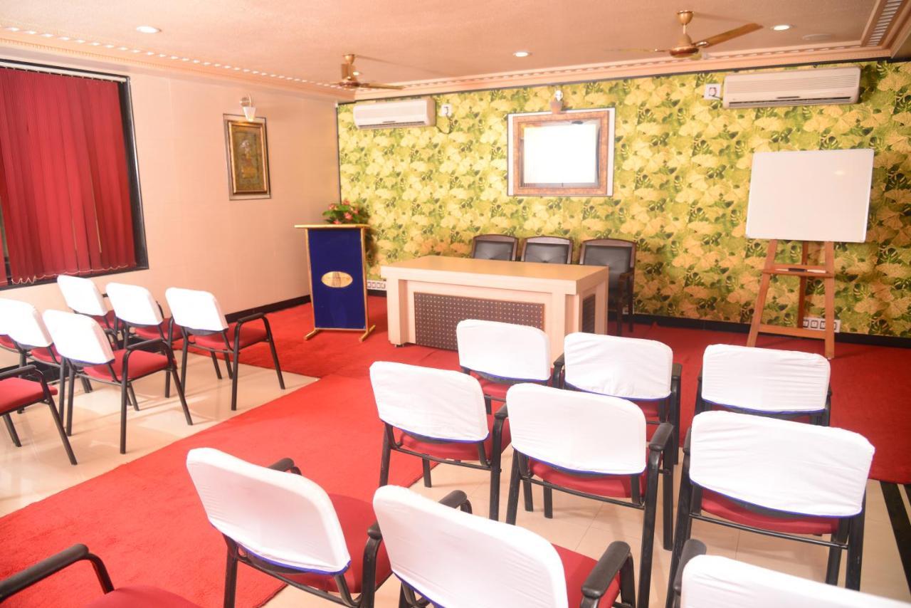 The Grand Krishna 4*