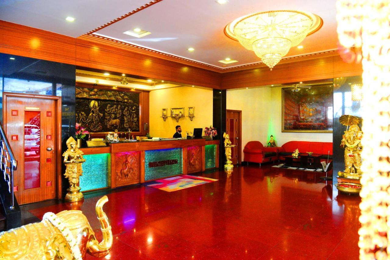 The Grand Krishna Hotel 4*