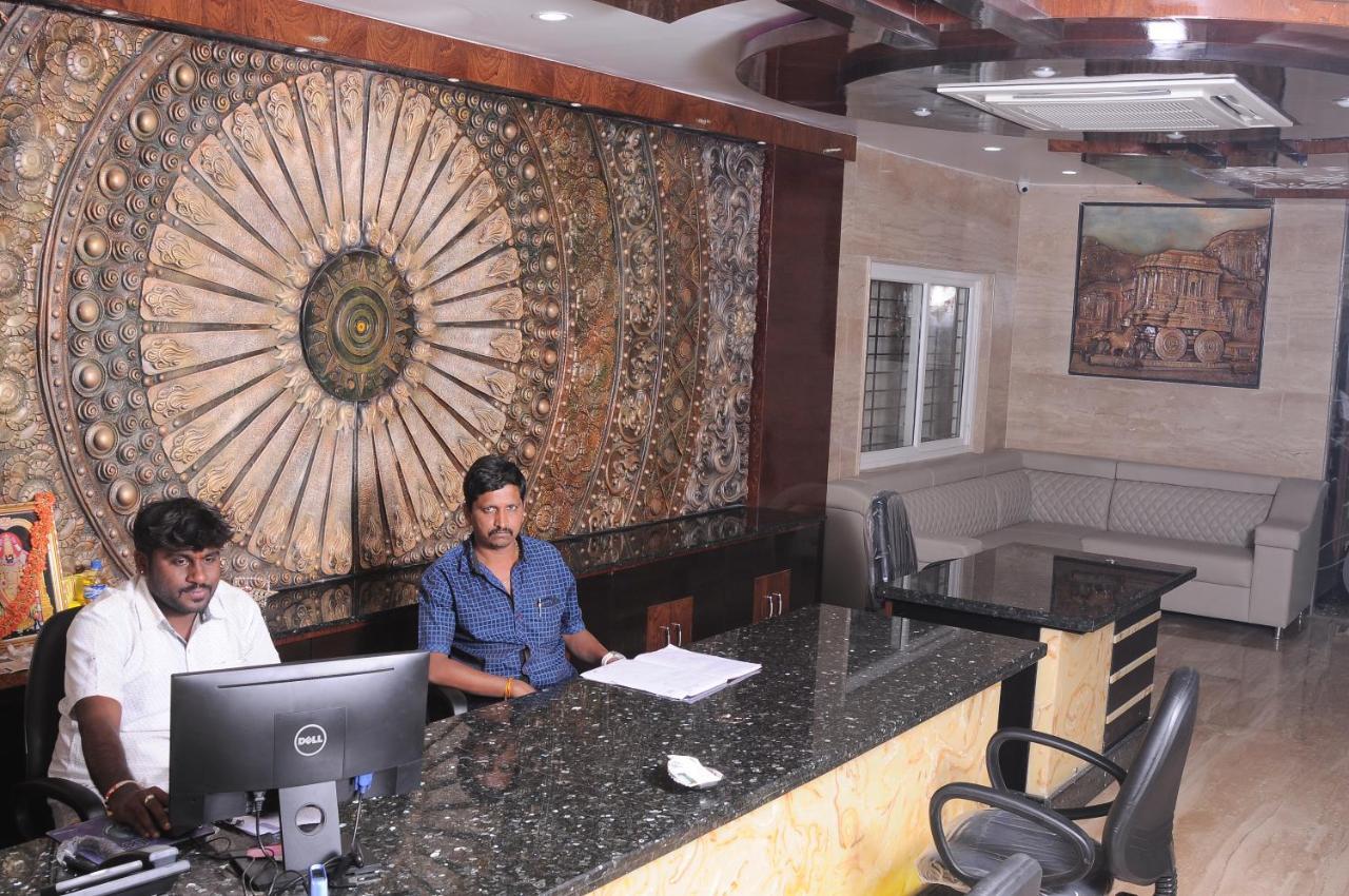 Hlvgrandinn Hotel Bangalore