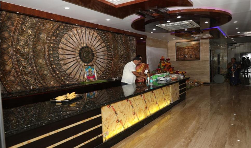 Hlvgrandinn Hotel *