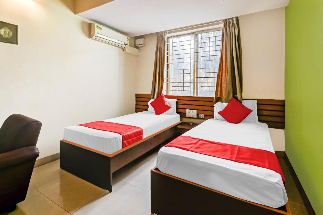 Oyo 60932 Basera Hotel